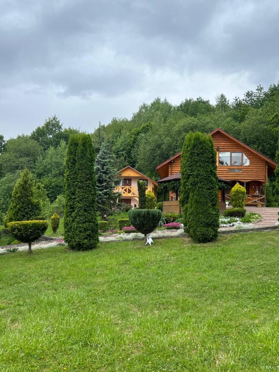 карпатська модрина Villa *